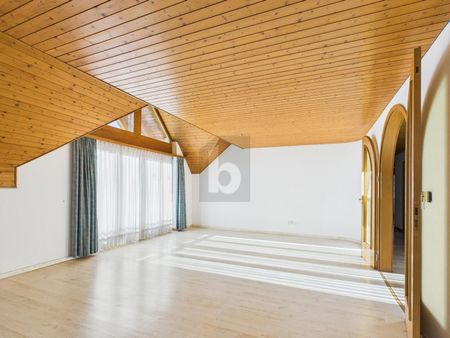 CHARMING WITH SUNNY BALCONY - Photo 2