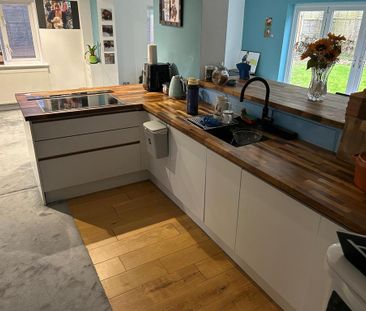 1 bedroom in a house share to rent - Photo 3