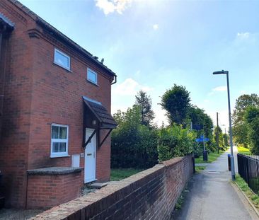 1 bedroom end of terrace house to rent - Photo 1