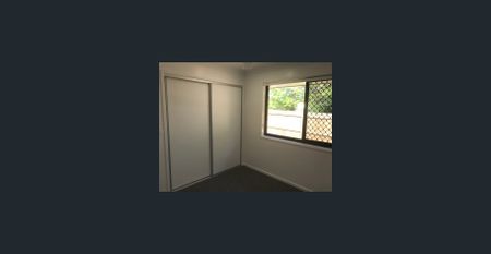 Executive 3 Bedroom Home Bundaberg West - Photo 4