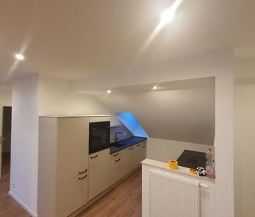 Charmante Dachgeschosswohnung in Hannover - Perfekt für modernes Wo... - Photo 3