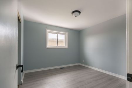 For Lease - 29 Monterrey Drive, Toronto, Ontario - Photo 4