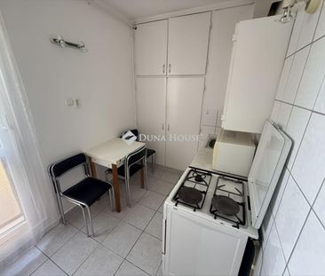 Kiadó jó állapotú panel lakás - Pécs - Fotó 3