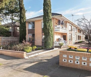 2 Bedroom Apartment in a sensation location. - Photo 4