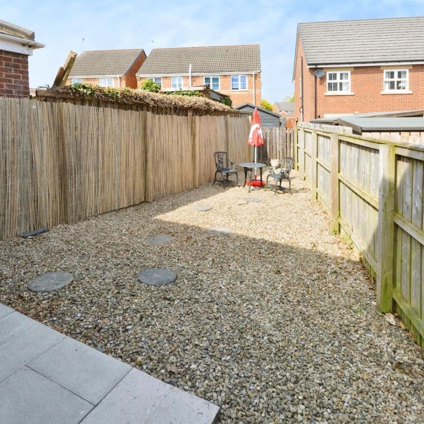 2 bedroom House To Let - Photo 1