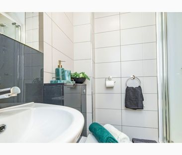 Premium Ensuite - Photo 6