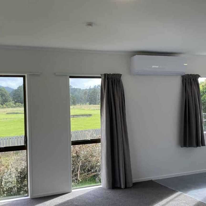 Renovated with a rural outlook - Photo 1