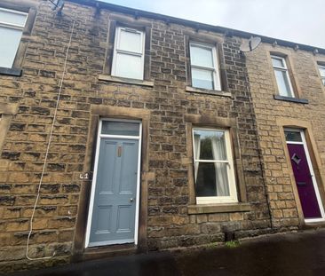 2 bedroom terraced house to rent - Photo 2