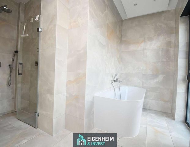 3-Zimmer-Wohnung mit Aufzug, Klimaanlage, EBK, Stellplatz und Terrasse - Foto 1