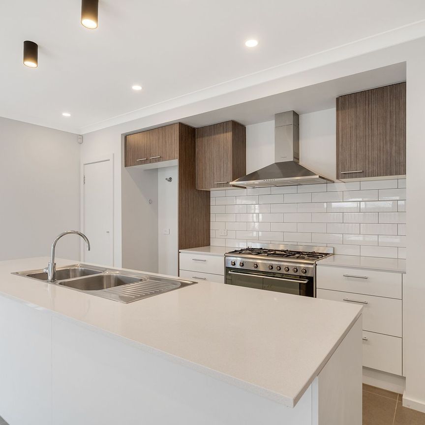 Low Maintenance Family Home - Photo 1