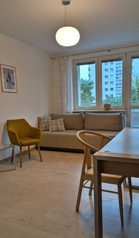 Wygodne 2 pokojowe mieszkanie w pięknej okolicy - Zdjęcie 3