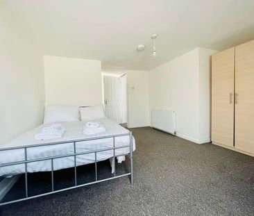 Aberdeen Road, Brighton, BN2 - Photo 2