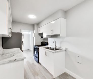 For Lease - 65 Thorncliffe Park Drive Unit# 907, Toronto, Ontario - Photo 4