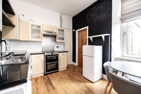 1 bedroom flat to rent - Photo 2