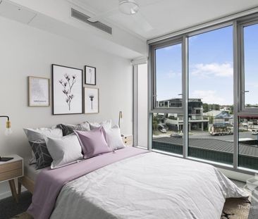 Spacious 1 Bedroom Apartment with Flexible Living Space - Photo 5