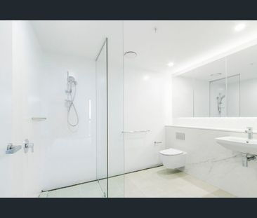 Luxury 2 Bedrooms Apartment in Prime Location - Photo 1