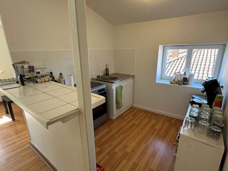Location Appartement 1 pièce 29m² COUZON AU MONT D OR 69270 - Photo 5