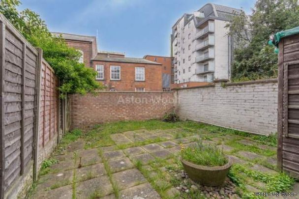 4 bedroom property to rent in Nottingham - Photo 1