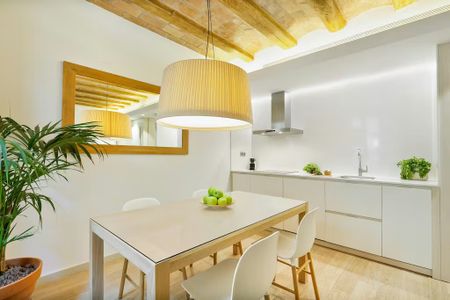 Carrer del Bisbe, Barcelona, Catalonia 08002 - Photo 4