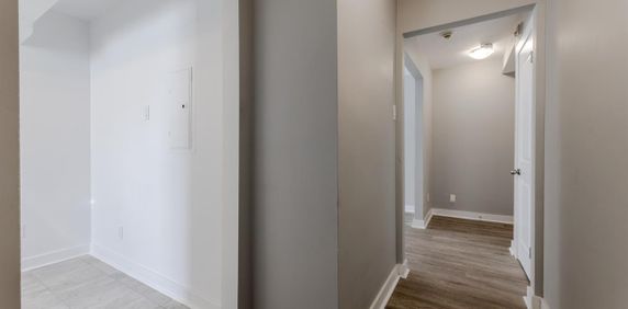 4 1/2 For Rent - 1285 Decarie Street, Saint-Laurent - Photo 2