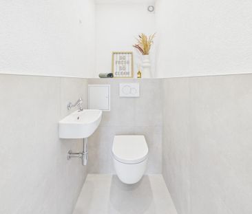 Moderne und gemütliche 4-Zimmer-DG-Wohnung mit sonniger Dachterrass... - Photo 3