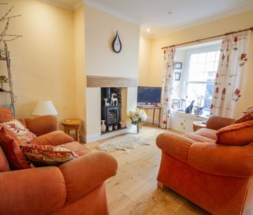 3 bedroom terraced house to rent - Photo 5