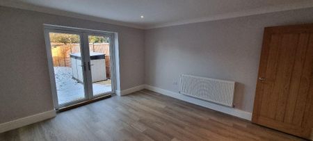 2 bedroom semi-detached house to rent - Photo 2