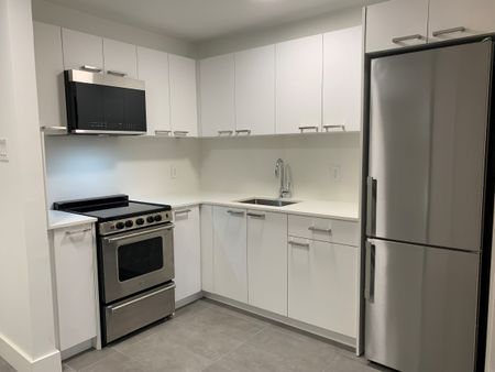 457 Marlee Avenue - Photo 2