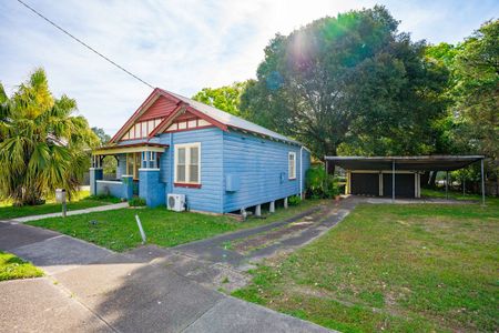 Home For Rent - Photo 3