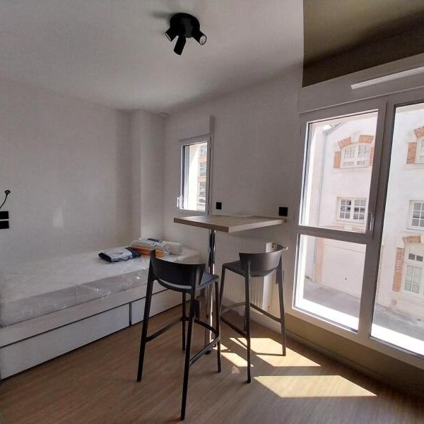 Location Appartement 1 Pièce 18 m² - Meublé - Photo 1