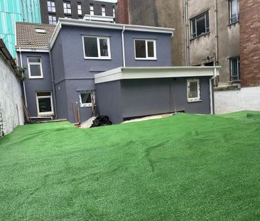10 bedroom house share to rent - Photo 1