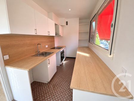 Location Appartement 2 pièces 63m² NICE 06300 - Photo 3