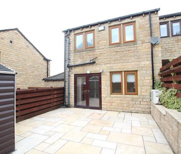 3 bedroom semi-detached house to rent - Photo 2