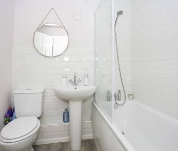 Available unfurnished from 27/04/2026 - Photo 6