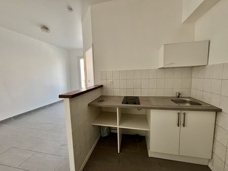 Location Appartement 2 pièces 31m² - Photo 4