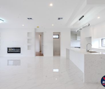 12 McPherson Street, GOOGONG NSW 2620 - Photo 2