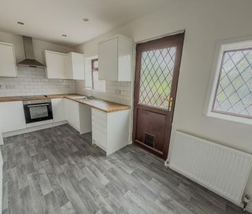 2 bedroom terraced house to rent - Photo 3