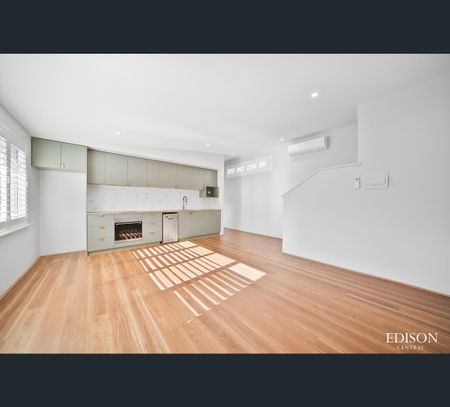 8 Woodlands Street, Menora, WA 6050 - Photo 2