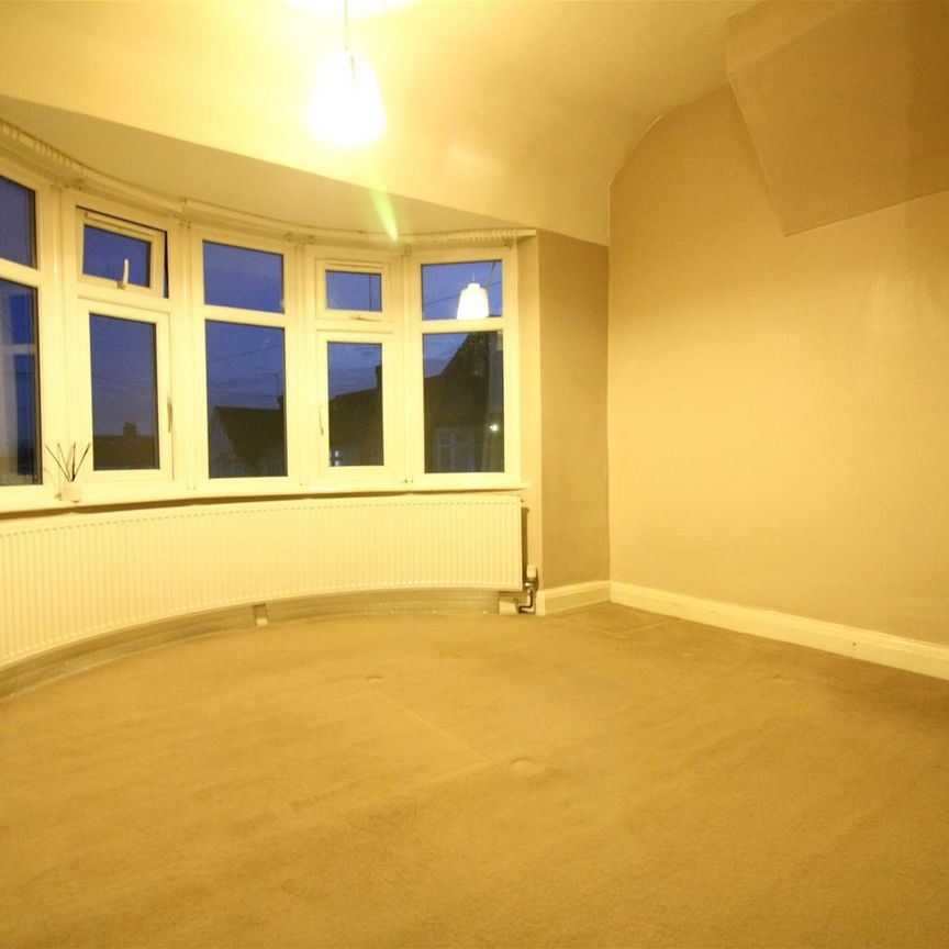 Rose Gardens, Southall - Photo 1