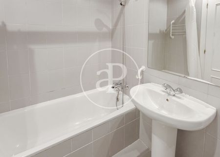 Flat for rent in Jerónimos (Madrid) - Photo 3