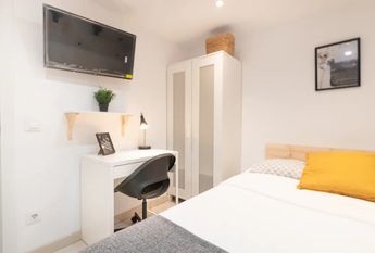 Carrer de les Beates, Barcelona, Catalonia 08003