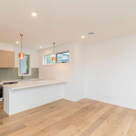 MODERN TOWNHOUSE IN THE PERFECT EDITHVALE LOCATION - Photo 3