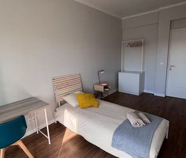 Rua de Dona Estefânia, Lisbon, Lisbon 1150-176 - Photo 1