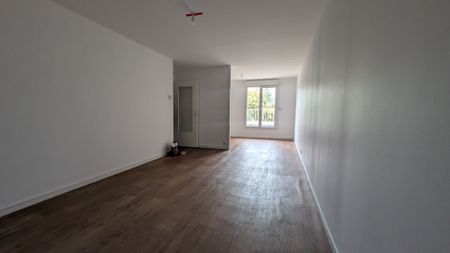 Location Appartement 4 pièces 100m² - Photo 2