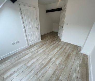 Highcroft Road - Photo 4