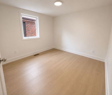 For Lease - 152 Brunswick Avenue Unit# Top Floor, Toronto, Ontario - Photo 4