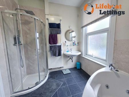 1 bedroom in a house share to rent - Photo 5