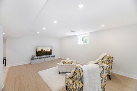 For Lease - 4 Lloyd Manor Road Unit# BSMT, Toronto, Ontario - Photo 3