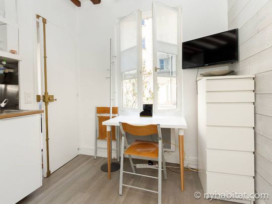 Logement à Paris, Location meublée - Photo 1