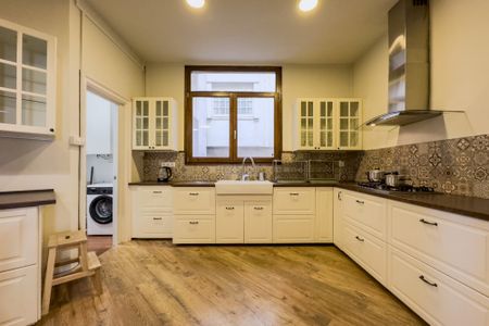 Cozy interior room in Barcelona - Photo 3